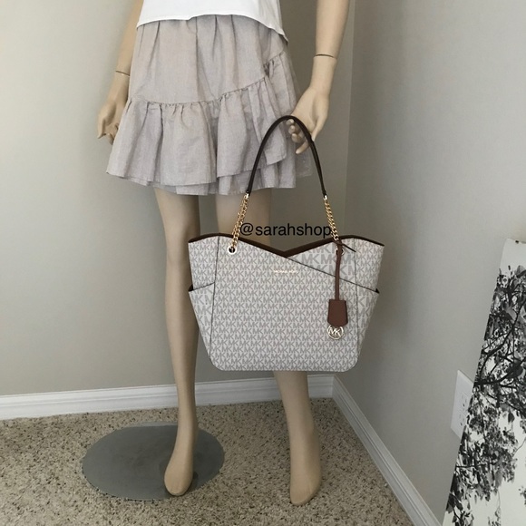 🌼Michael Kors Purse - Picture 6 of 13